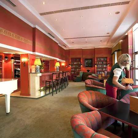 Dvorak & Wellness Hotel